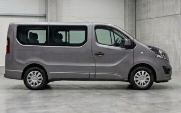 Buchen Opel Vivaro 9 Sitzer 